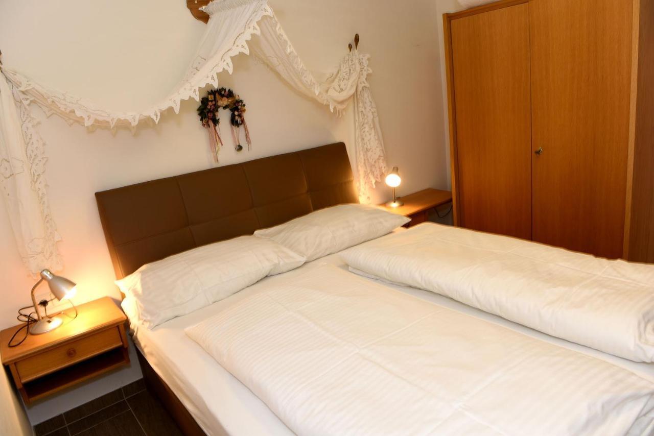 Haus Hoffmann Apartment Sonnenalpe Nassfeld Bagian luar foto